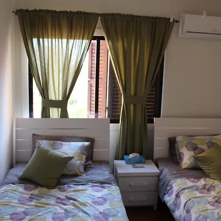 Family Vacation By The Sea With Large Terrace * Limasol